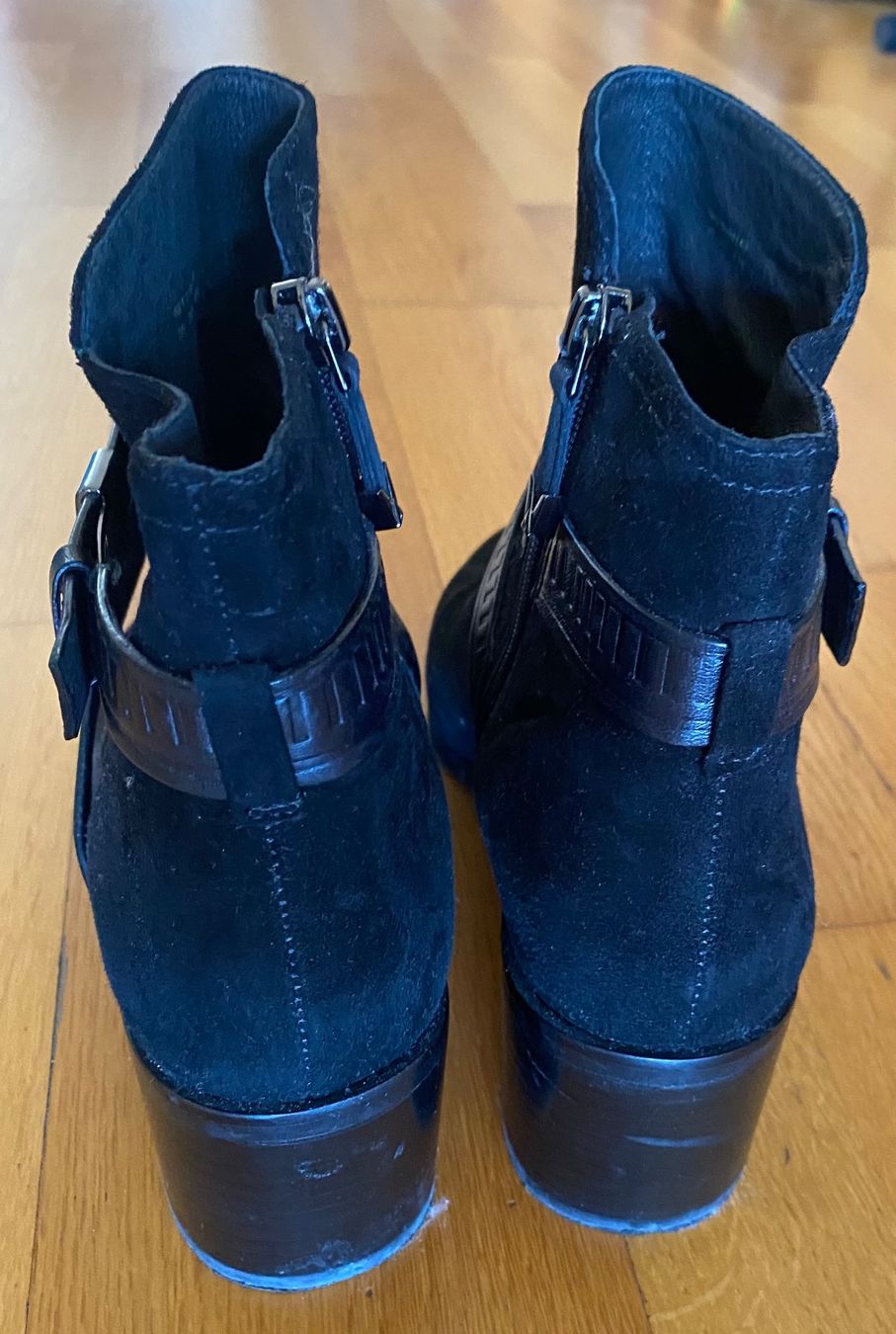 Scarpe da donna: WHAT FOR Stiefeletten schwarz Leder Grösse 39 – Usato da Luzern venduto da i-love-guacamole 2
