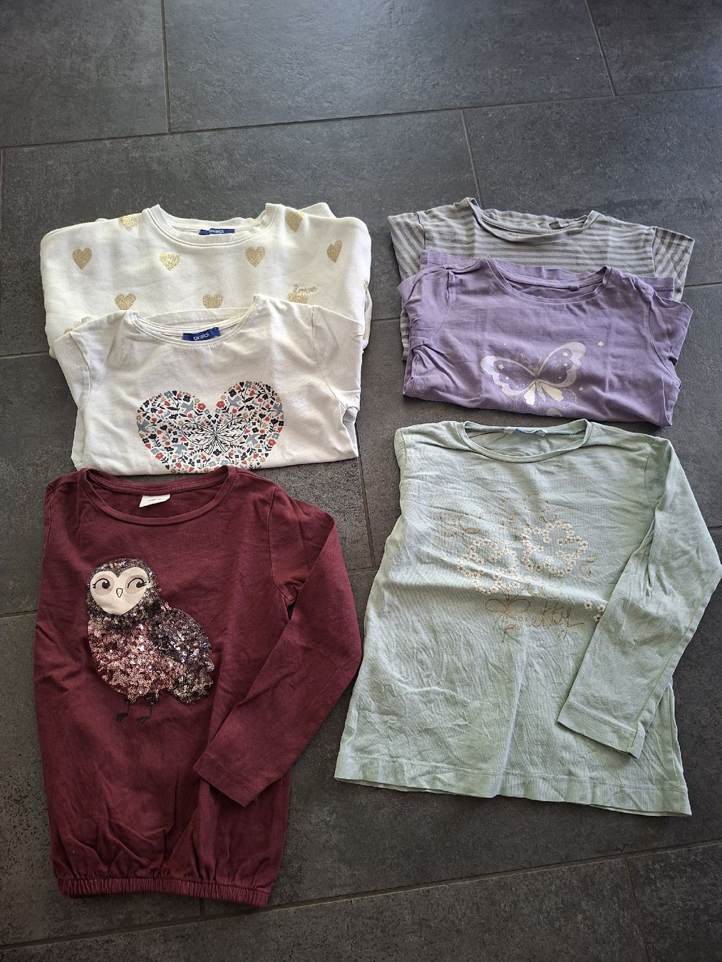 Lotti & Set di vestiti: Langarmshirt Set, Grösse 104/110 – Usato da Biezwil venduto da Haberli01
