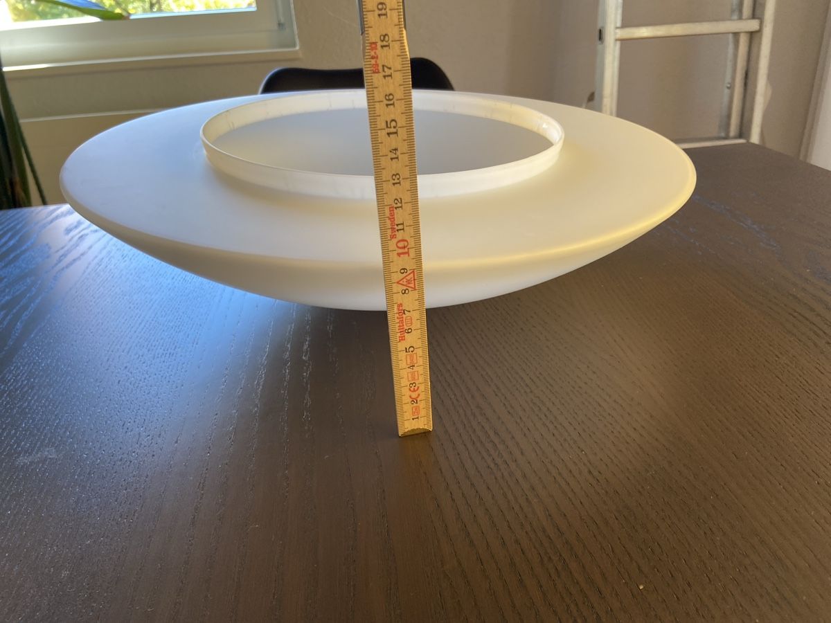 Lampadari & plafoniere: Deckenleuchte/Lampe rund weiss Glas – Usato da Kirchdorf BE venduto da tubatubak 5