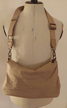 Umhängetasche beige Stoff