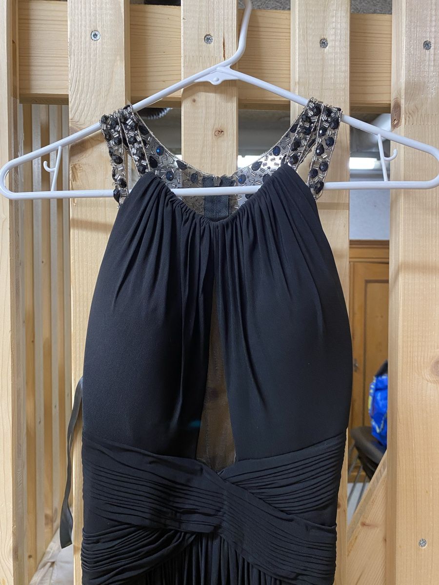 Vestiti: Black formal dress with sequence details – Nuovo (secondo la descrizione) da Belp venduto da jan_6yvx 1