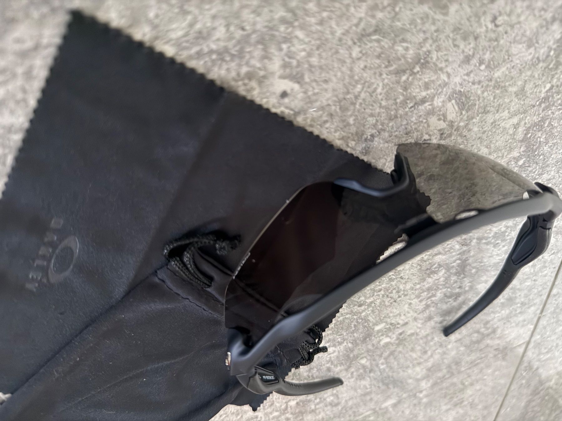 Oakley Brillen & Gläser: Oakley Radar EV Path Schwarz – Gebraucht aus Allschwil von Loriclothes 2