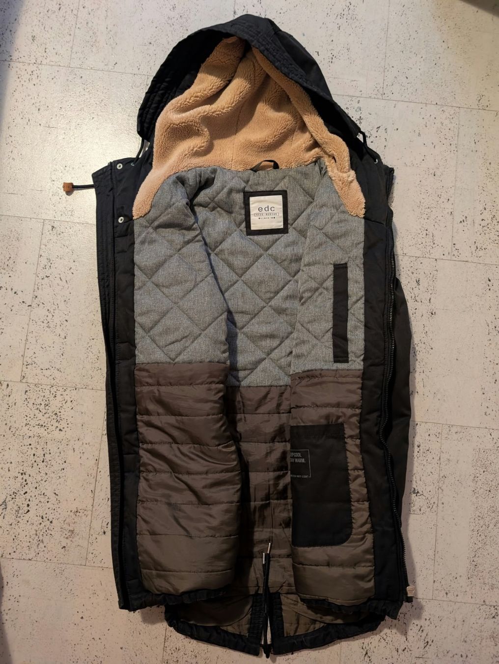 Vestes: EDC Jacke Schwarz Grösse M – D'occasion à Visperterminen par lgresell 3