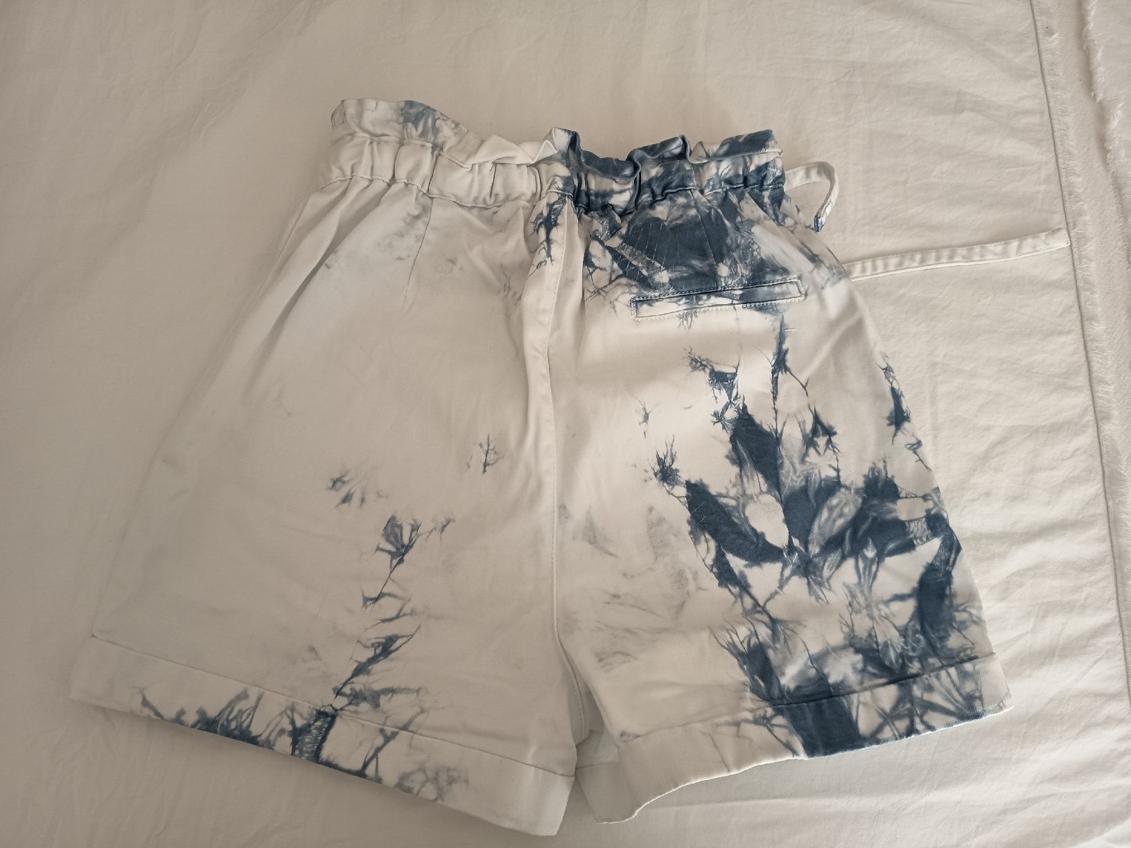 Zara Pantaloni: Cotton shorts set – Usato da Basel venduto da beg_6v7r 4