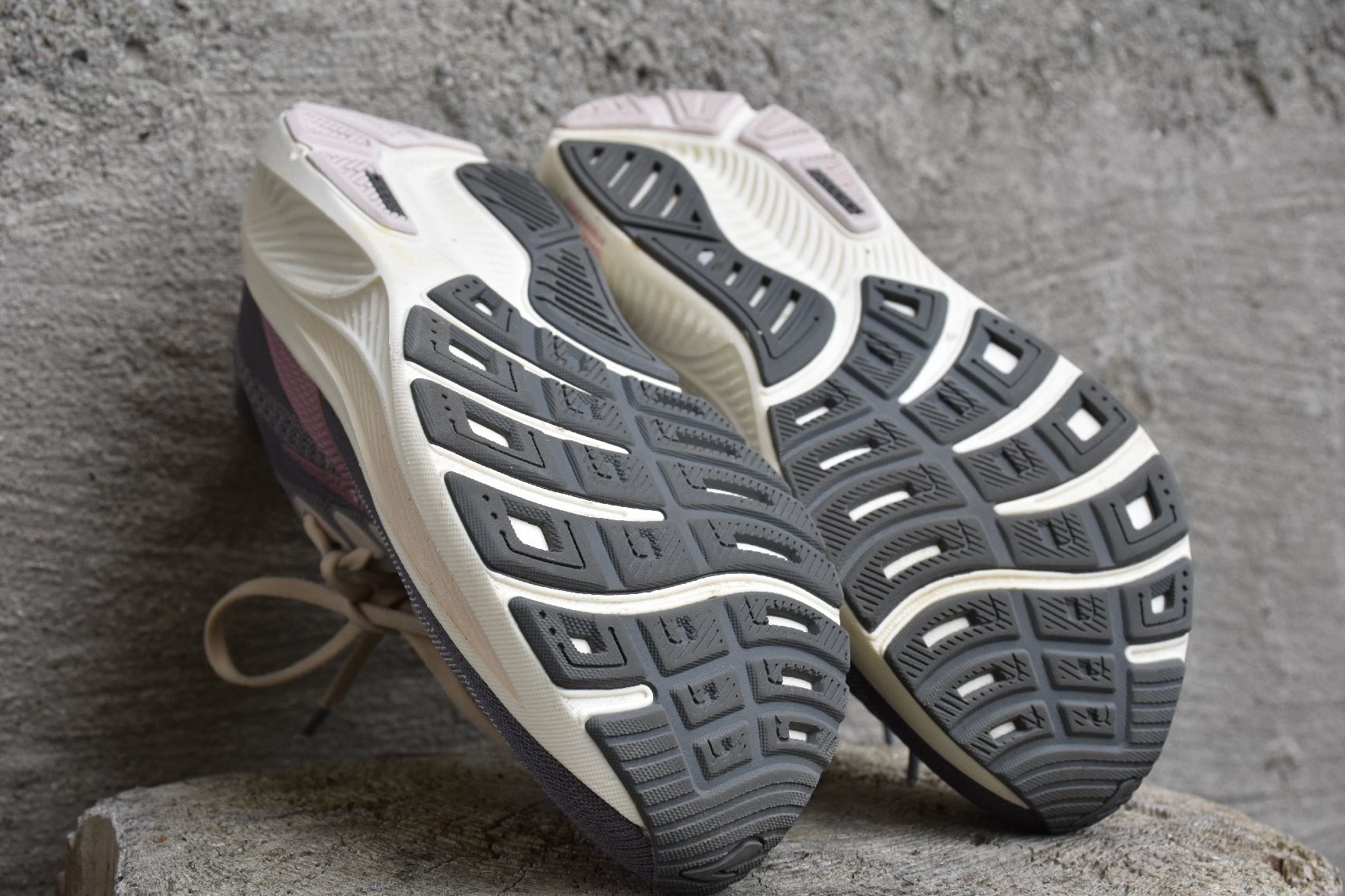 Brooks Scarpe da donna: Brooks Ghost 17 Damen Gr. 40 – Usato da Thun venduto da jan_8tz2 5