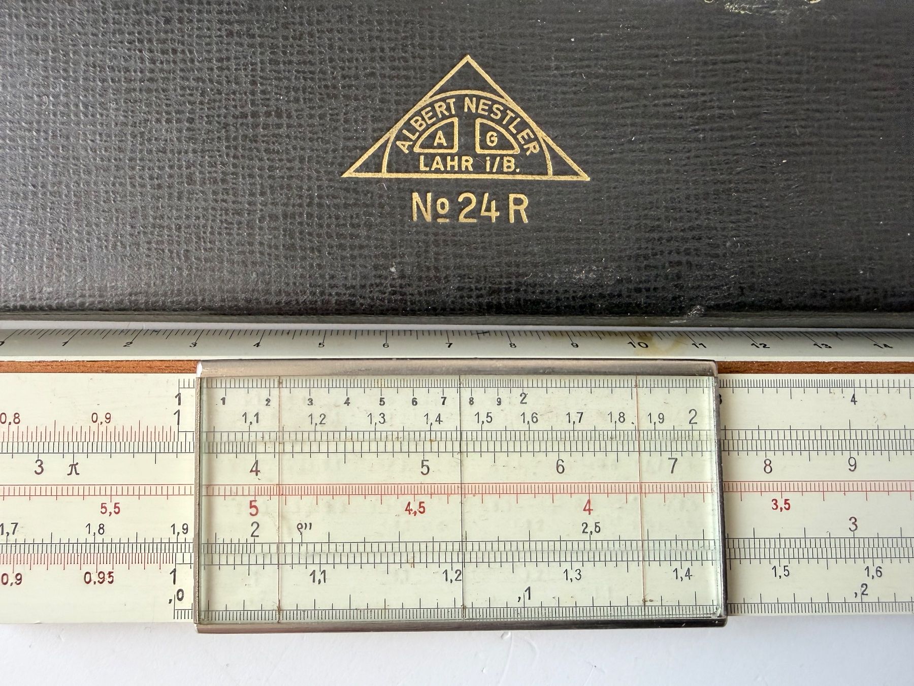 Calculatrices: Rechenschieber logarithmisch von Albert Nestler AG – D'occasion à Zwingen par moje1 3
