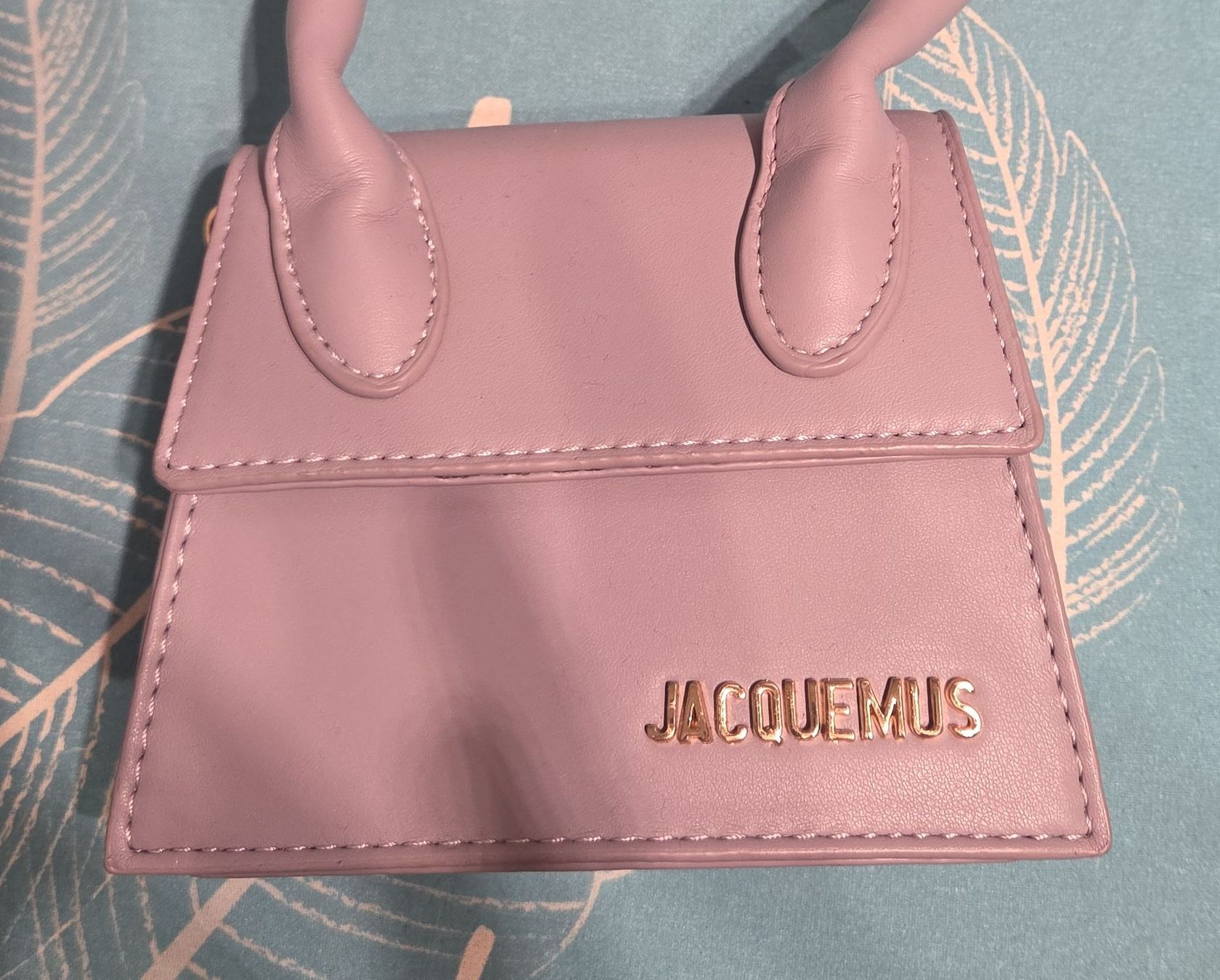 Jacquemus Taschen für Damen: Jacquemus Tasche lila Mini neuwertig – Neu (gemäss Beschreibung) aus Sarmenstorf von bau_bml6