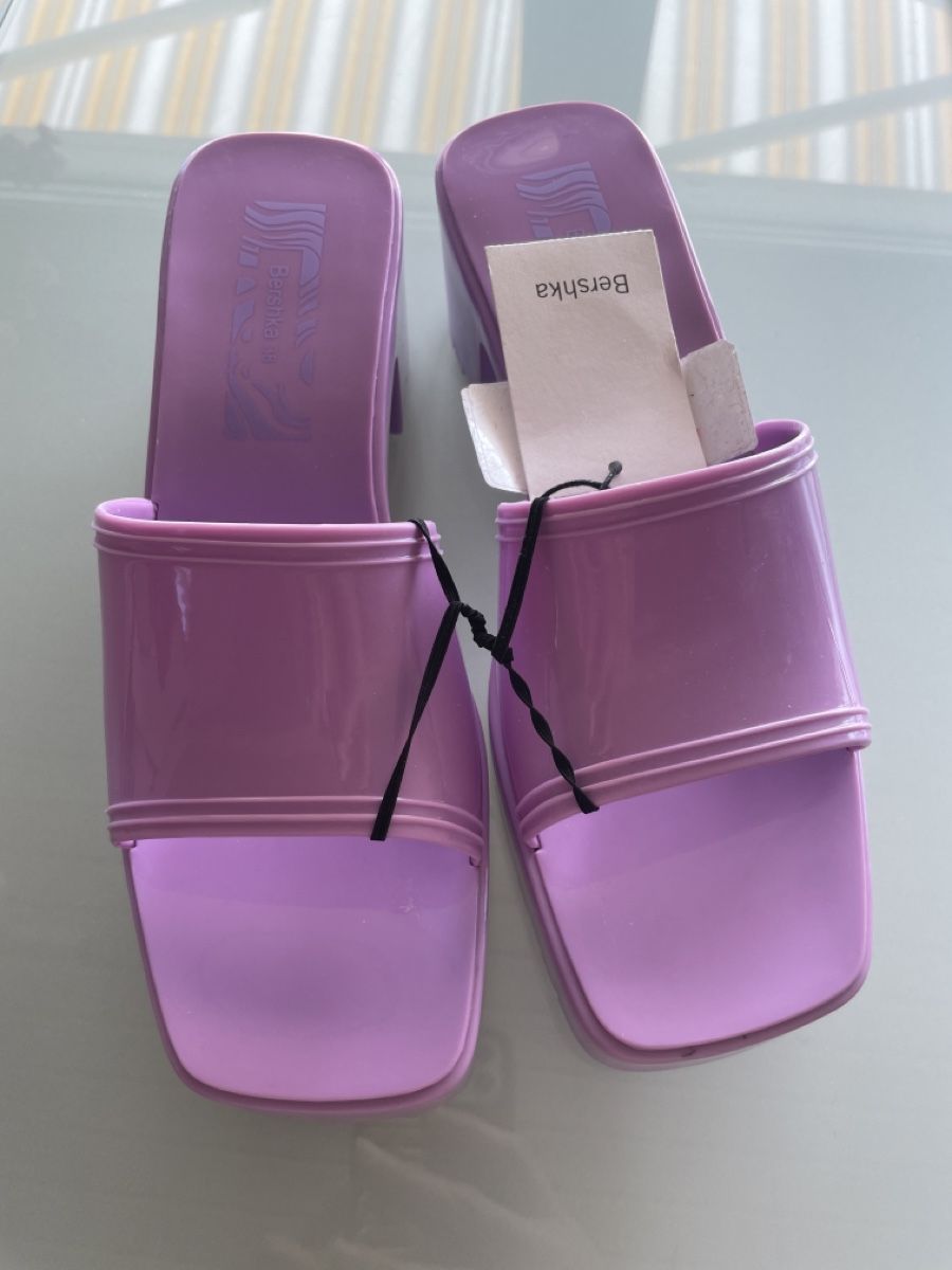 Bershka Scarpe da donna: Sandales Bershka neuves – Nuovo e nell'imballaggio originale da Vuadens venduto da Nina11