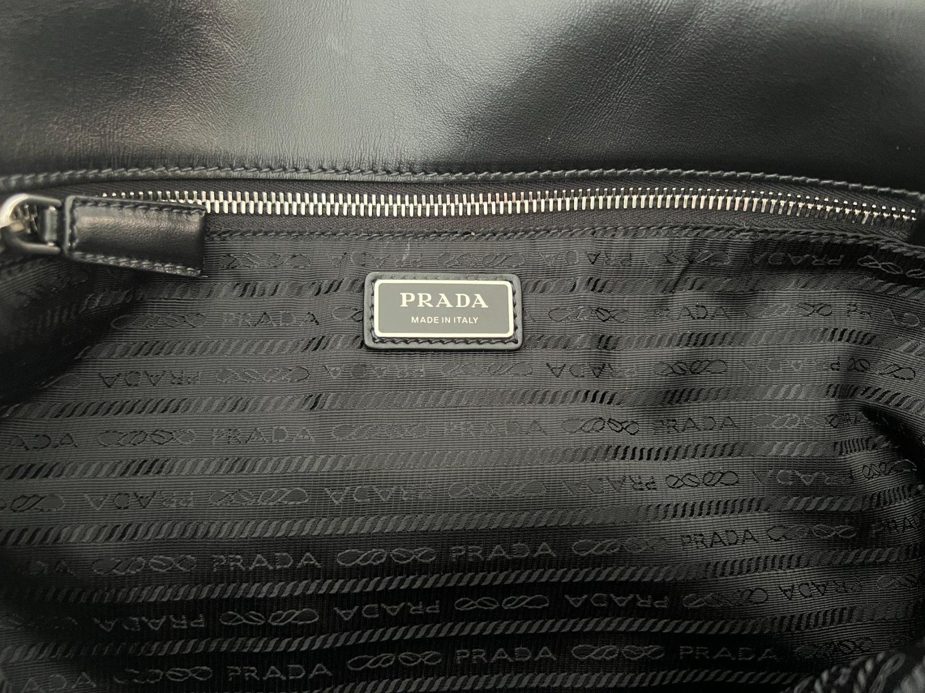 Prada Borse: PRADA UNISEX TOTE BAG 2VG092 – Usato da Oberhasli venduto da initiation 2