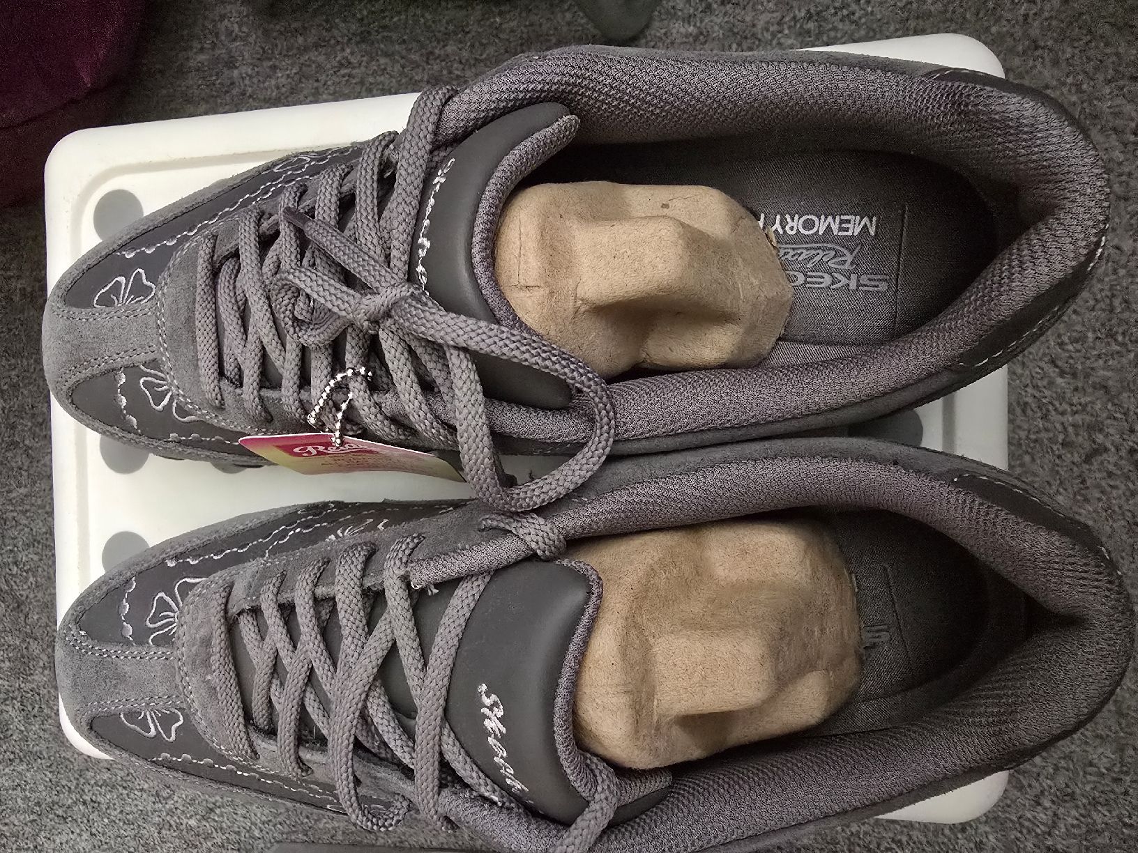 Skechers Damenschuhe: Skechers Schuhe – Neu und originalverpackt aus Schleitheim von nussknacker2000 2