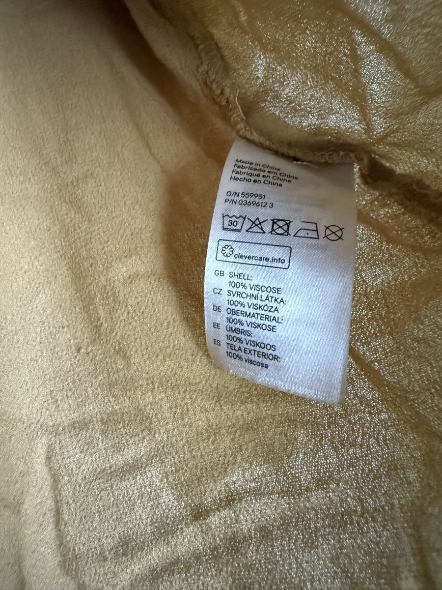 H&M Camicette: H&M Bluse, Gr. 40, Senfgelb, V-Ausschnitt – Usato da Olten venduto da smashbox 4