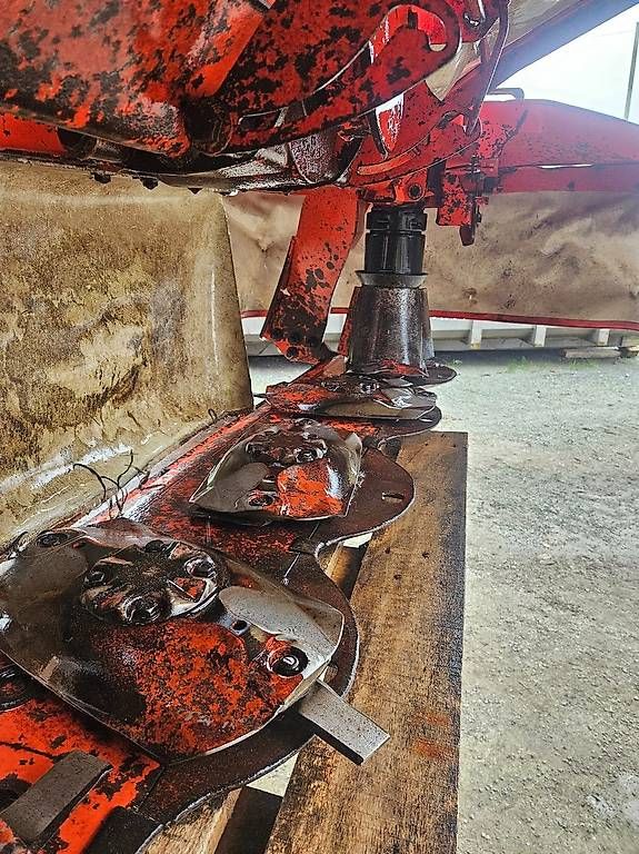 Tutte le macchine: Frontmähwerk Kuhn GMD2820F – Usato da Dietwil venduto da farmer00 1