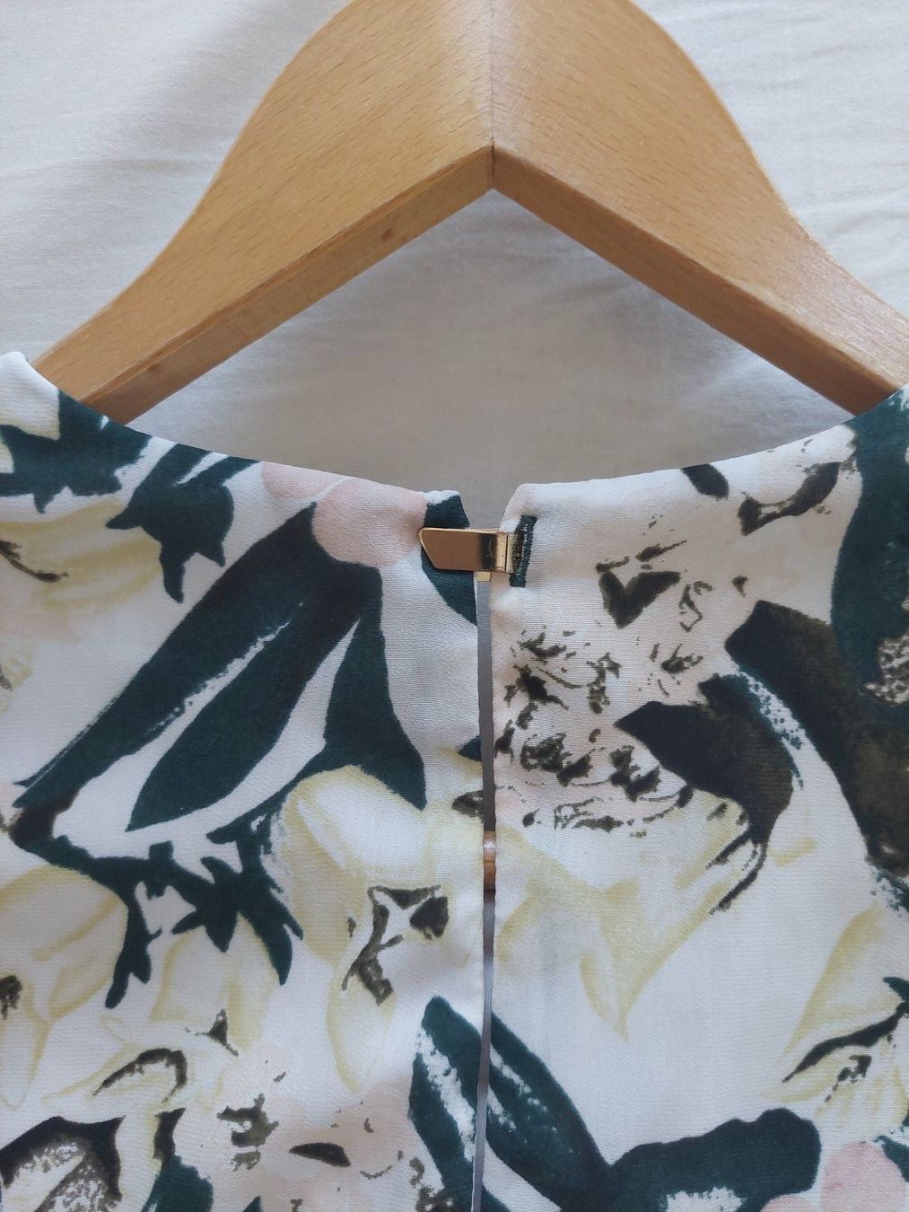 H&M Vestiti: Elegantes Kleid Blumenmuster Grösse 34 H&M – Usato da Zürich venduto da Taxista 5