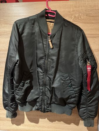 Alpha Industries Bomberjacke Grösse M/ Preisangebote möglich