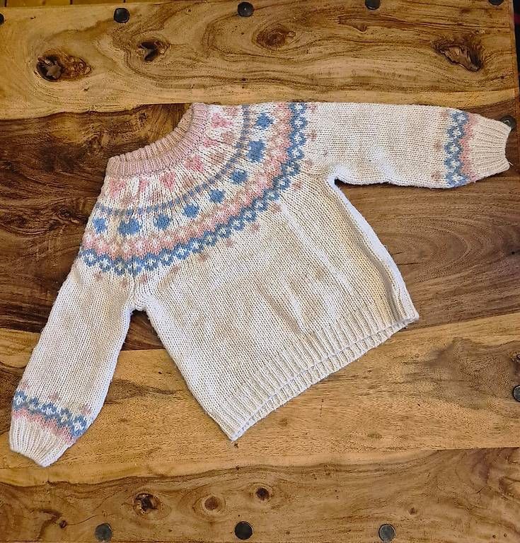Maglioni & Felpe: Wollpullover Grösse 104 – Usato da Bremgarten AG venduto da Noii