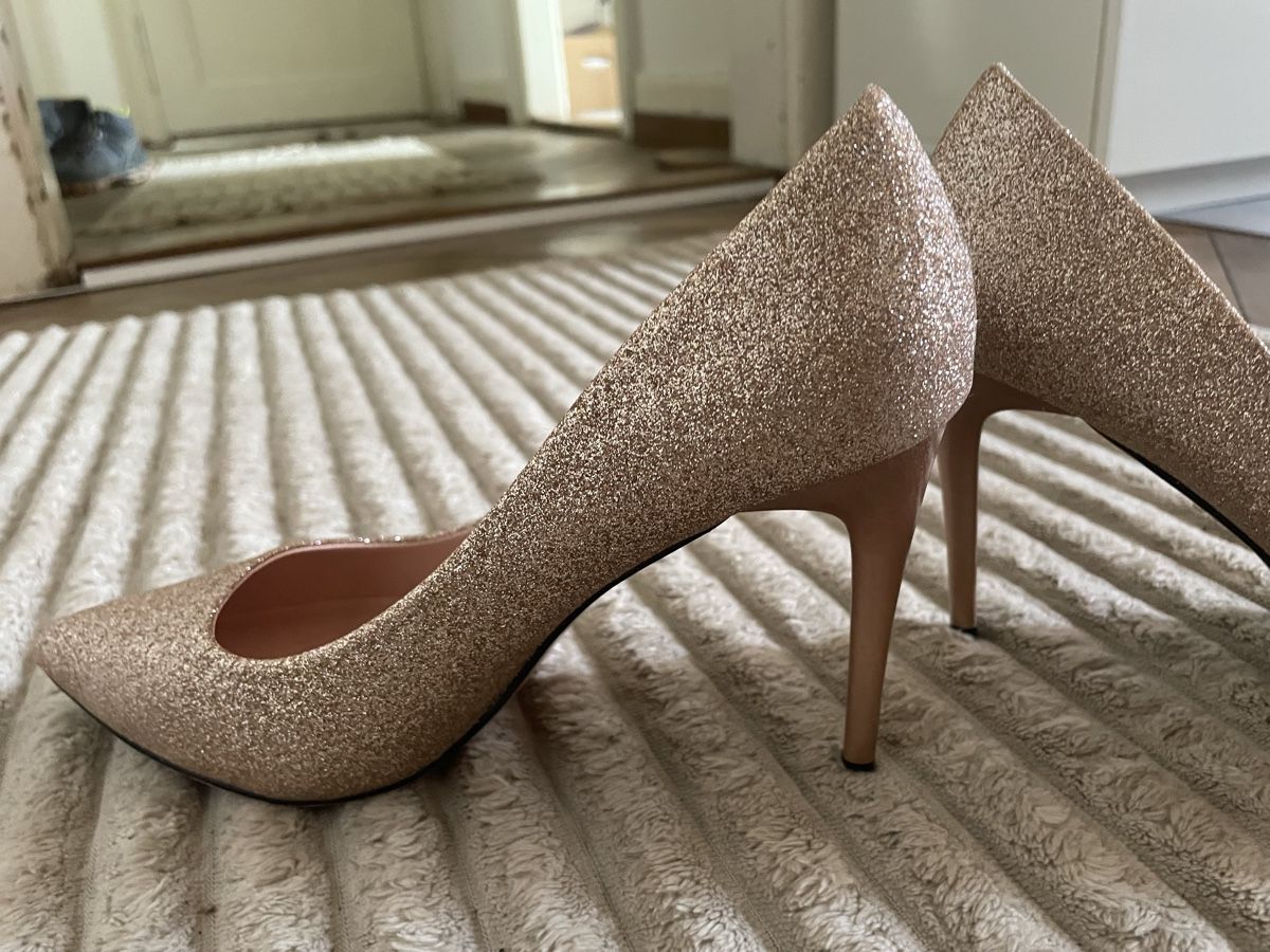 Scarpe da donna: Pumps glitzernd Rosé Grösse 39 neu – Nuovo (secondo la descrizione) da Wädenswil venduto da cha_pf7p 6