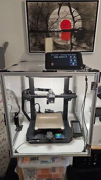 Creality 3D Drucker: Creality Ender-3 S1 Pro + Sonic Pad + Plexiglas Gehäuse – Gebraucht aus Zürich von Axl00