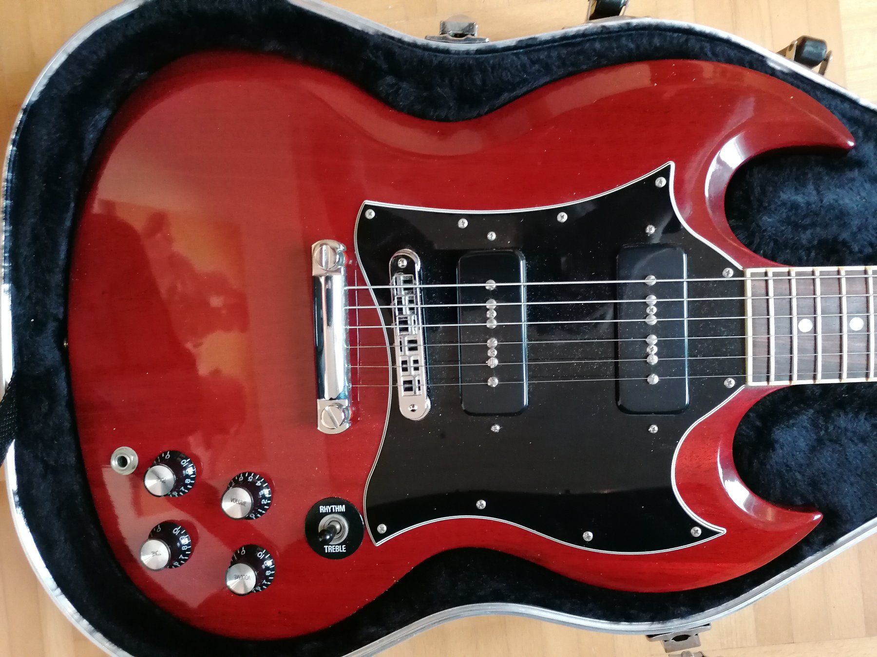 Gibson Strumenti musicali: GIBSON SG 2006 – Usato da Wiezikon b.Sirnach venduto da Amen 1