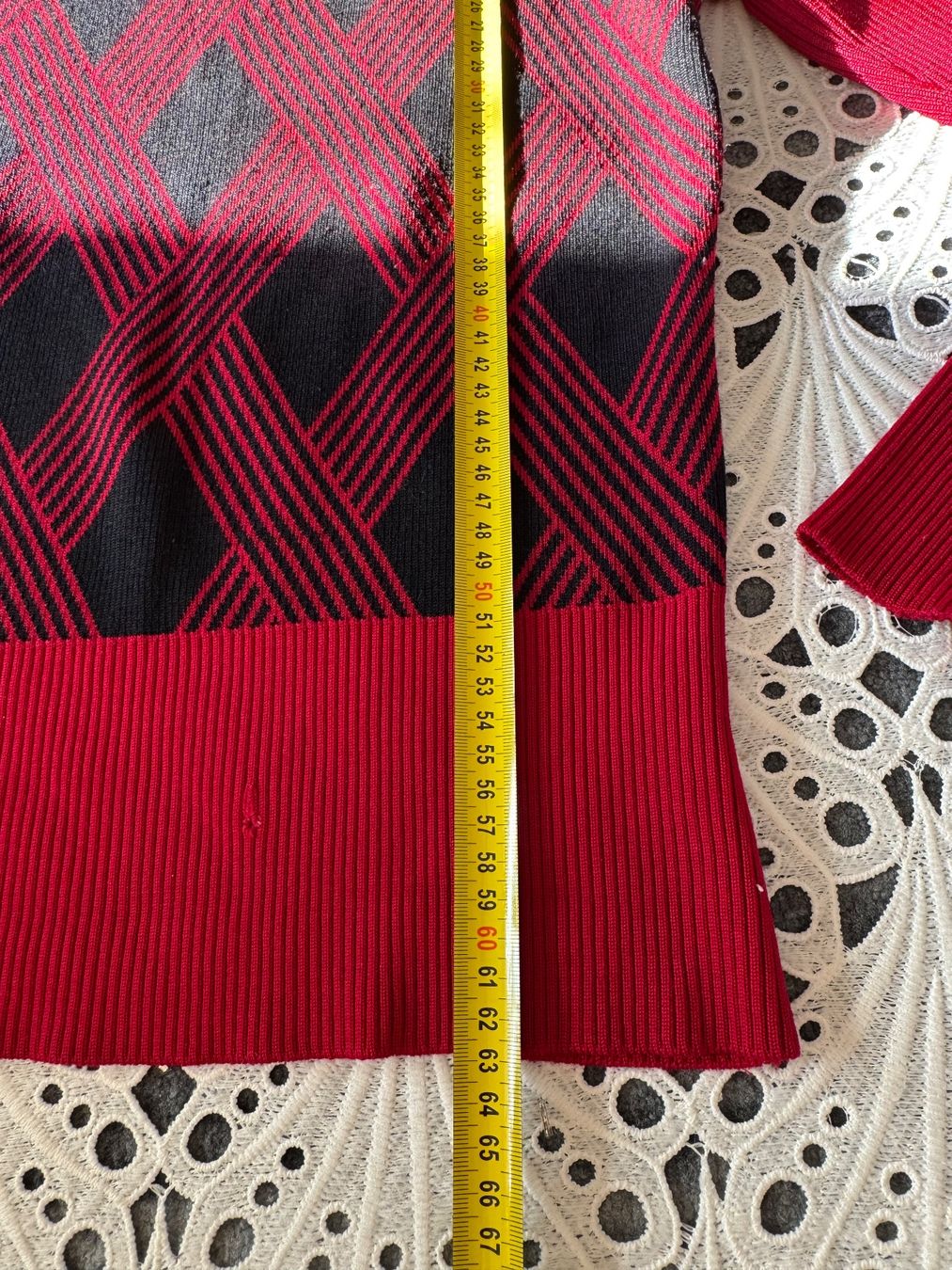Maglioni & Felpe: Roter Vintage Strickpullover mit Muster Grösse S – Usato da Frenkendorf venduto da Style365 9