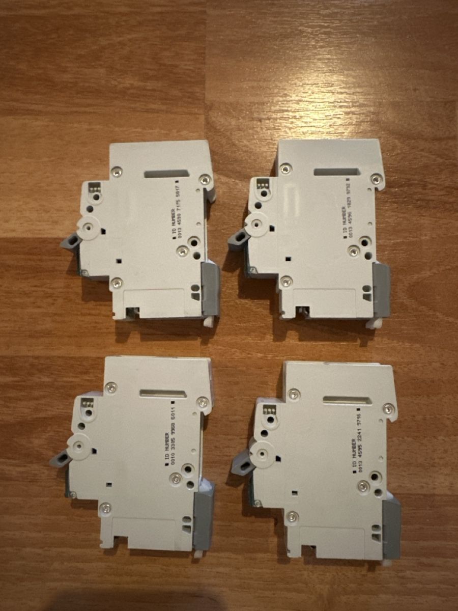 Hager Interrupteurs: 4x Hager Leitungsschutzschalter MCN 016 C16 #2 – D'occasion à Wald AR par sim_m9vw 1