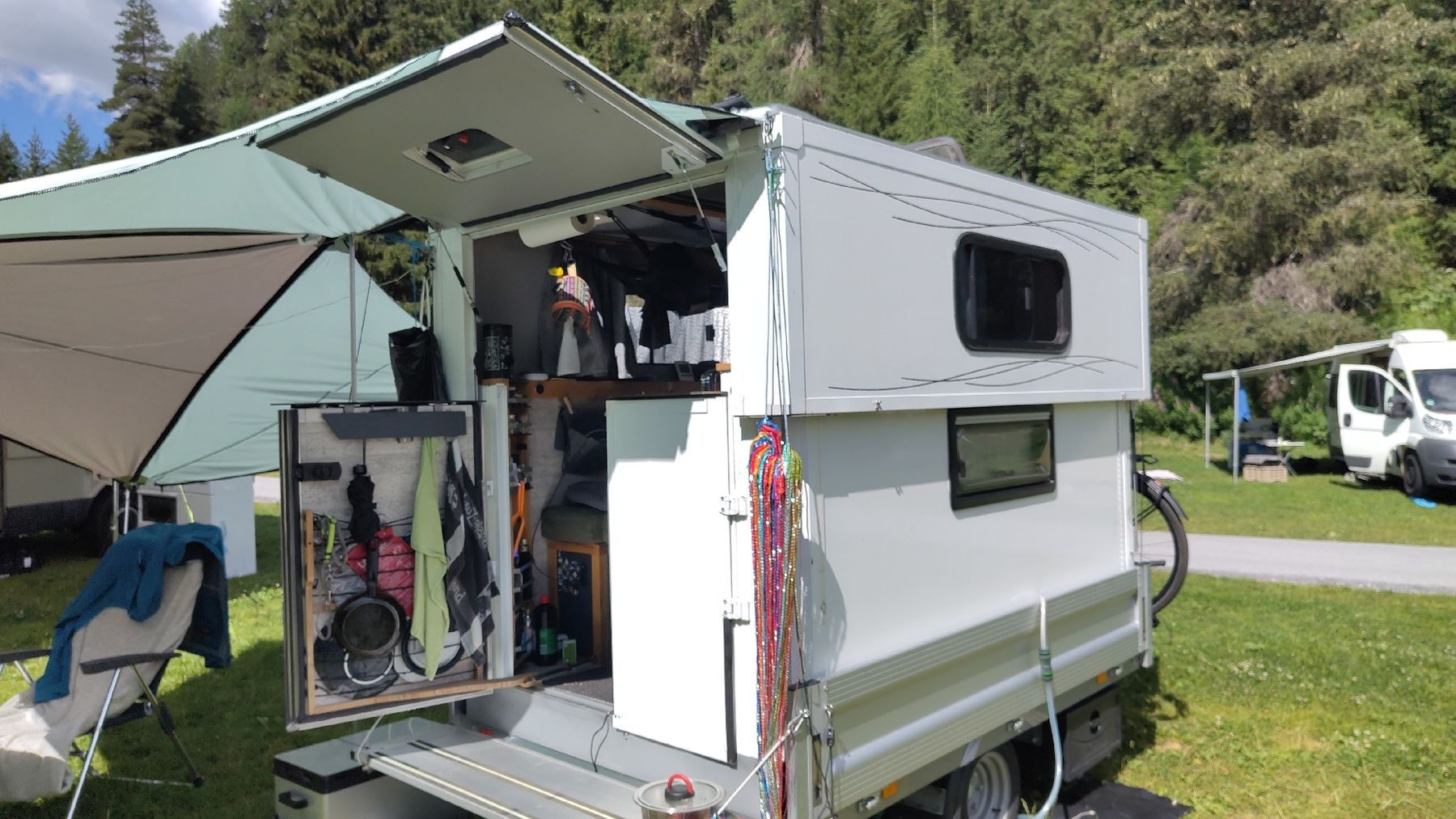 Veicoli da campeggio: Mikrowohnwagen oder Absetzkabine mit Hubdach – Usato da Rombach venduto da Deeburrd1 1