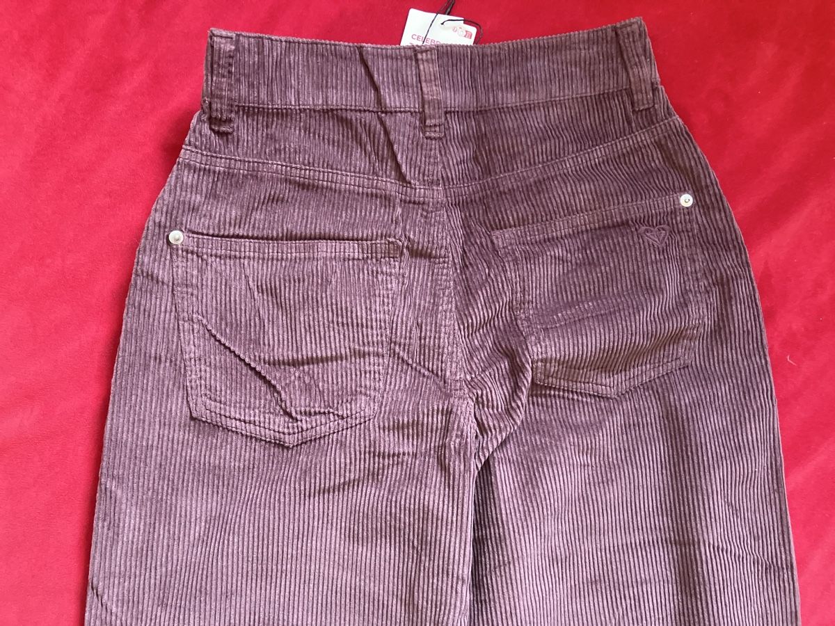 Roxy Pantaloni: Cordhose ROXY Grösse 25 neu mit Etikett – Nuovo (secondo la descrizione) da Muralto venduto da jac_hkz5 6