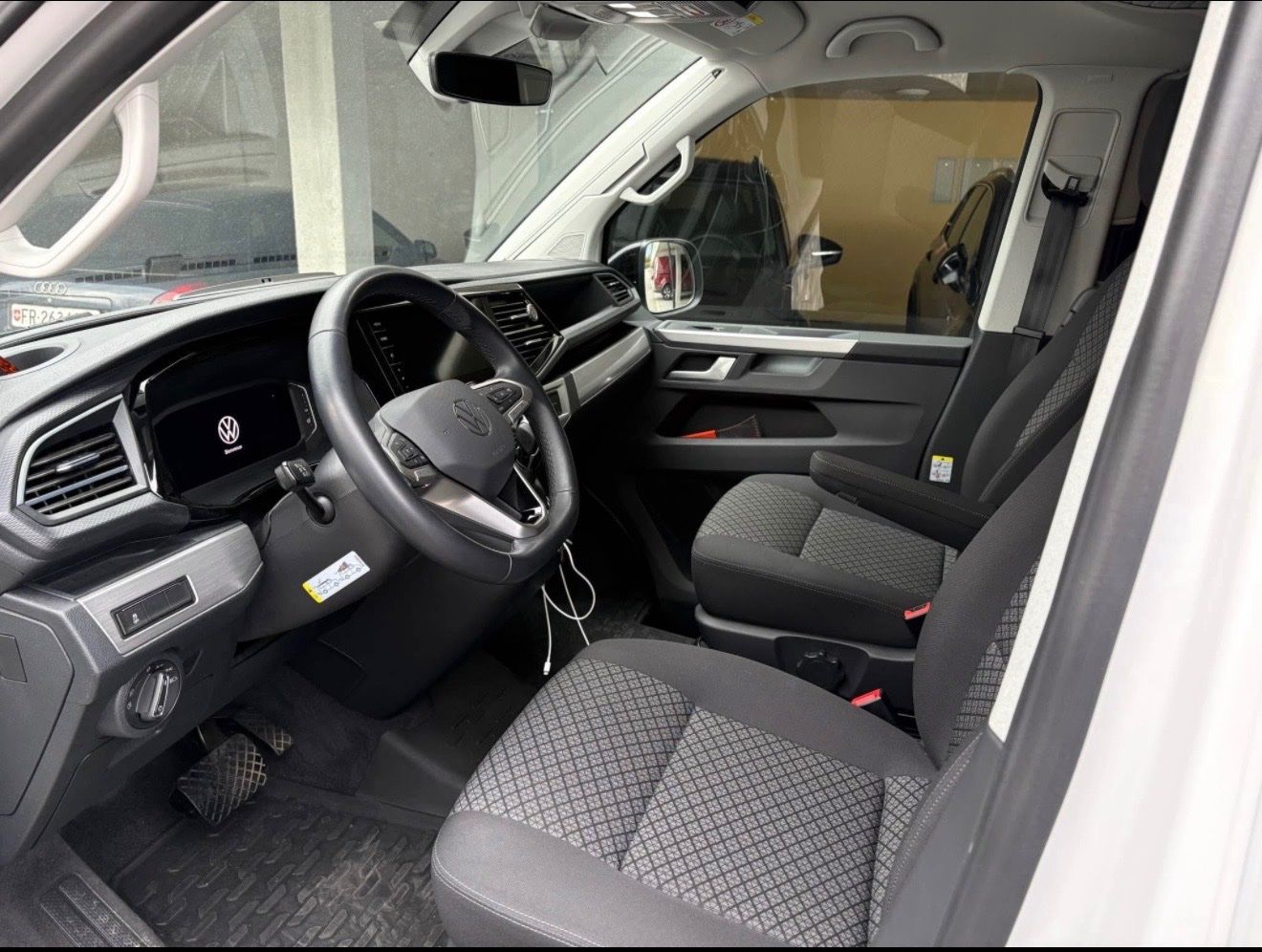 VW Camping Fahrzeuge: Van T6.1 california Last édition – Gebraucht aus Charmey (Gruyère) von loi_f2qc 4