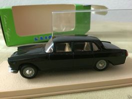 Lancia Flaminia 1963 Modellauto 1:43 von Elicar NEU