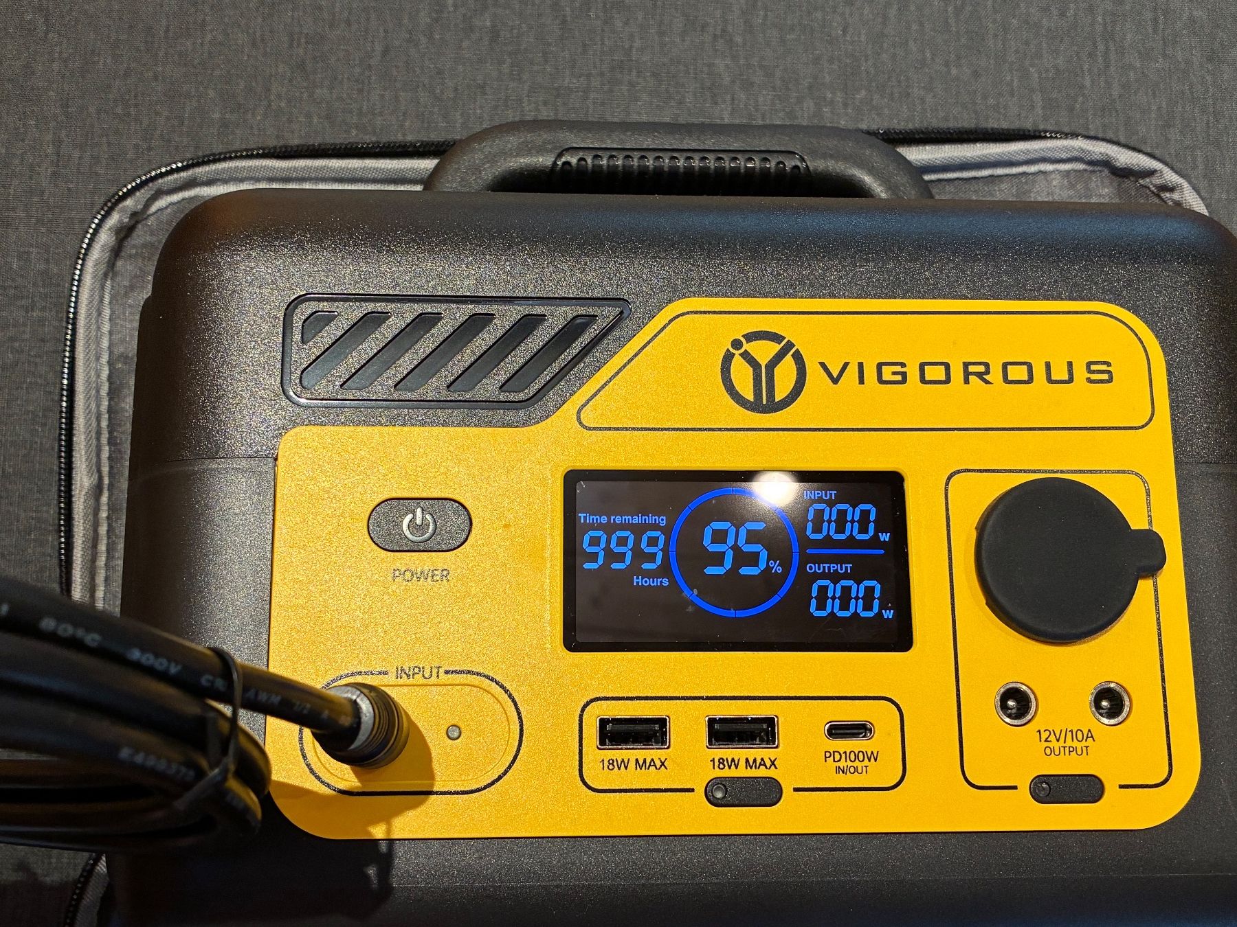 Dispositivi a energia solare: Power Station mit Solarpanel – Nuovo e nell'imballaggio originale da Cordast venduto da Suisseheinz