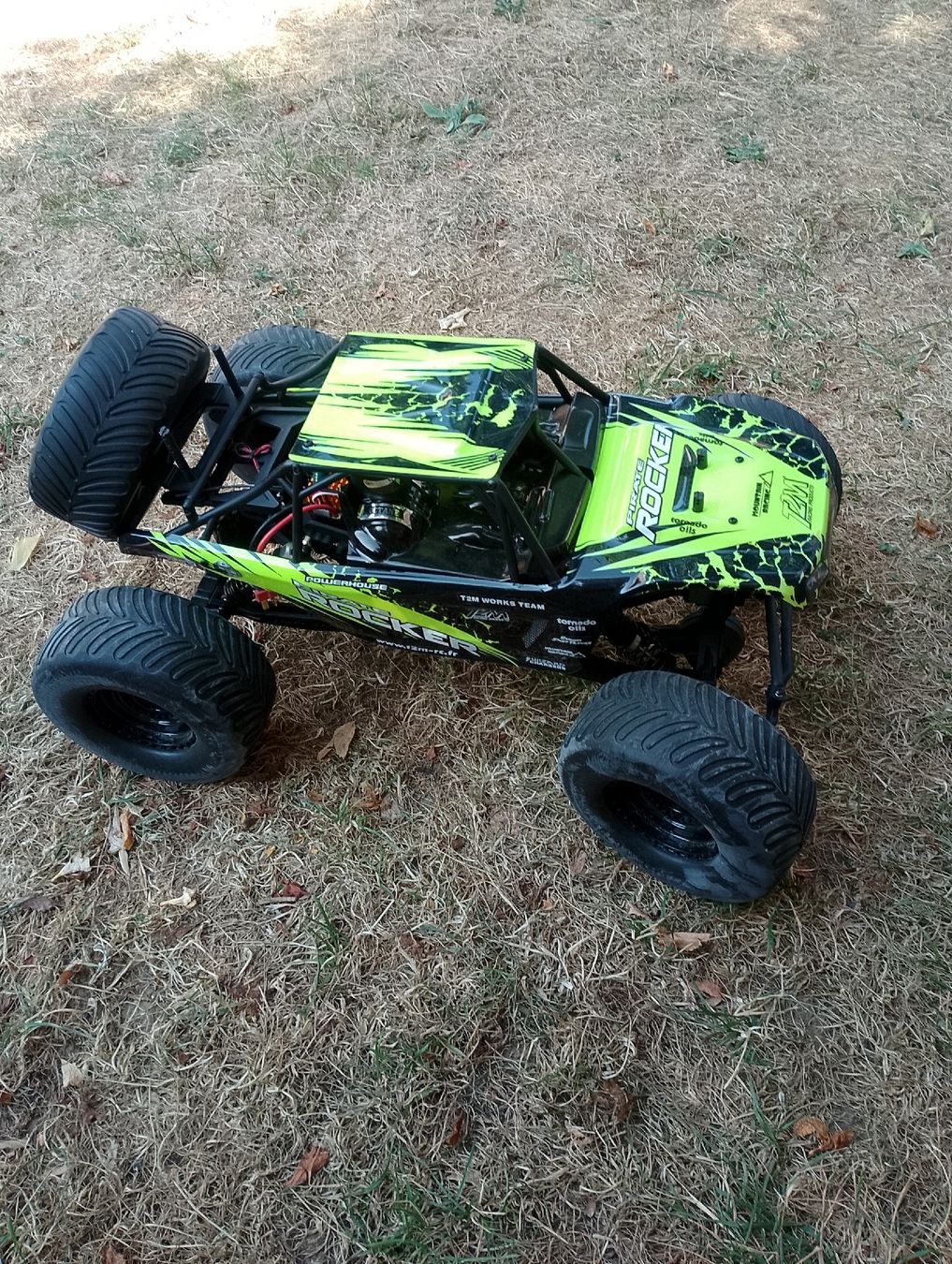 RC Kits de montage: T2M Pirat Rocker 1/10 – Neuf (Voir description) à Holziken par Chevy78