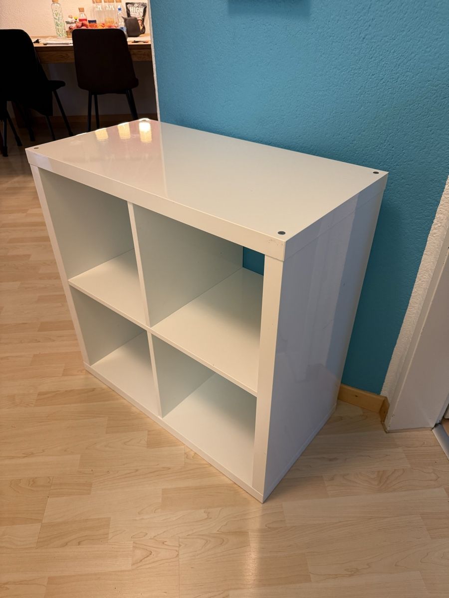 Scaffali: Ikea Kallax Regal 2 x 2 – Usato da Brüttisellen venduto da Huser3 1
