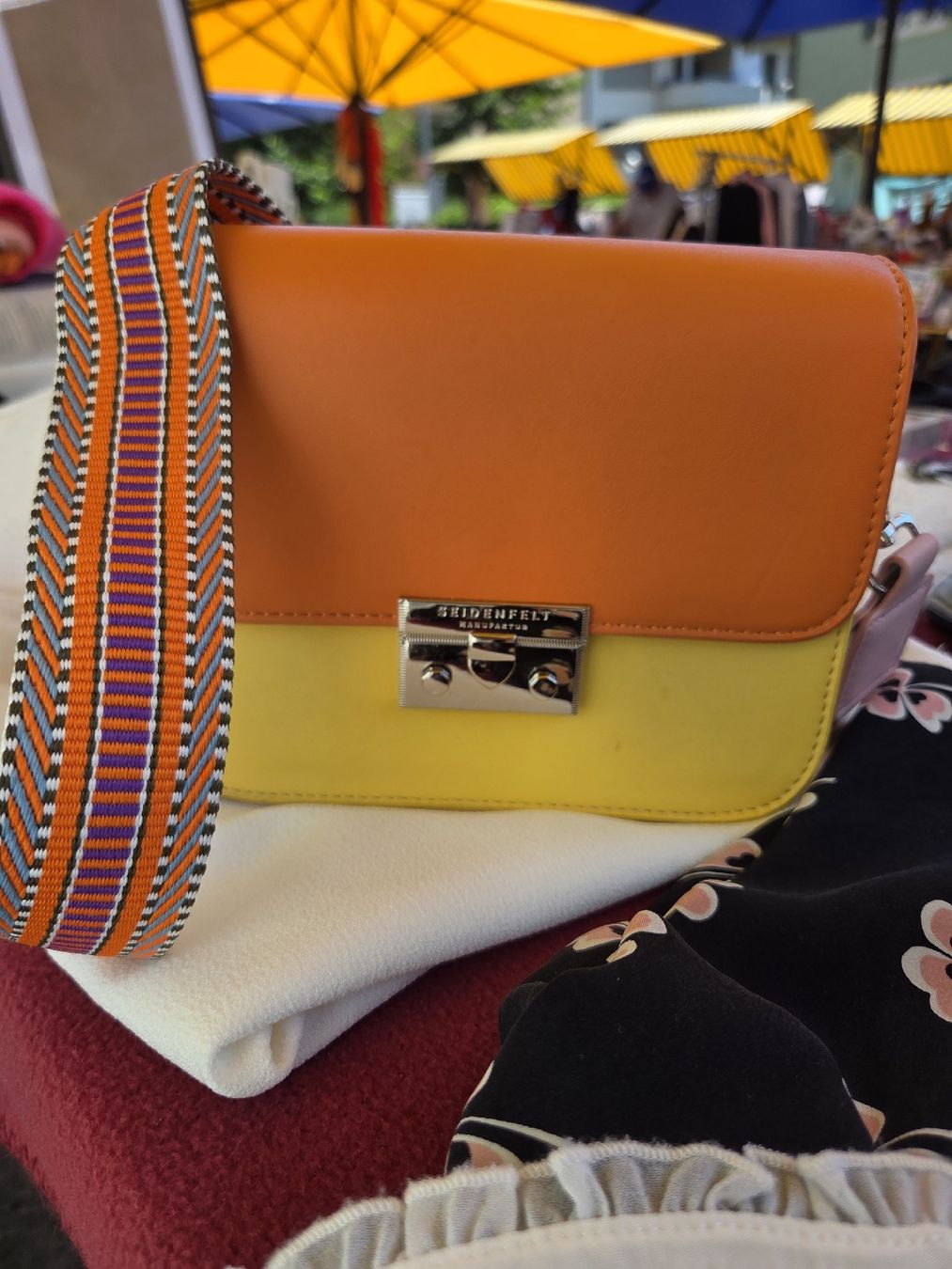 Borse da donna: Seidenfelt Tasche mit 2 Riemen – Nuovo (secondo la descrizione) da Zug venduto da Bibibo
