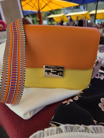 Seidenfelt Tasche mit 2 Riemen