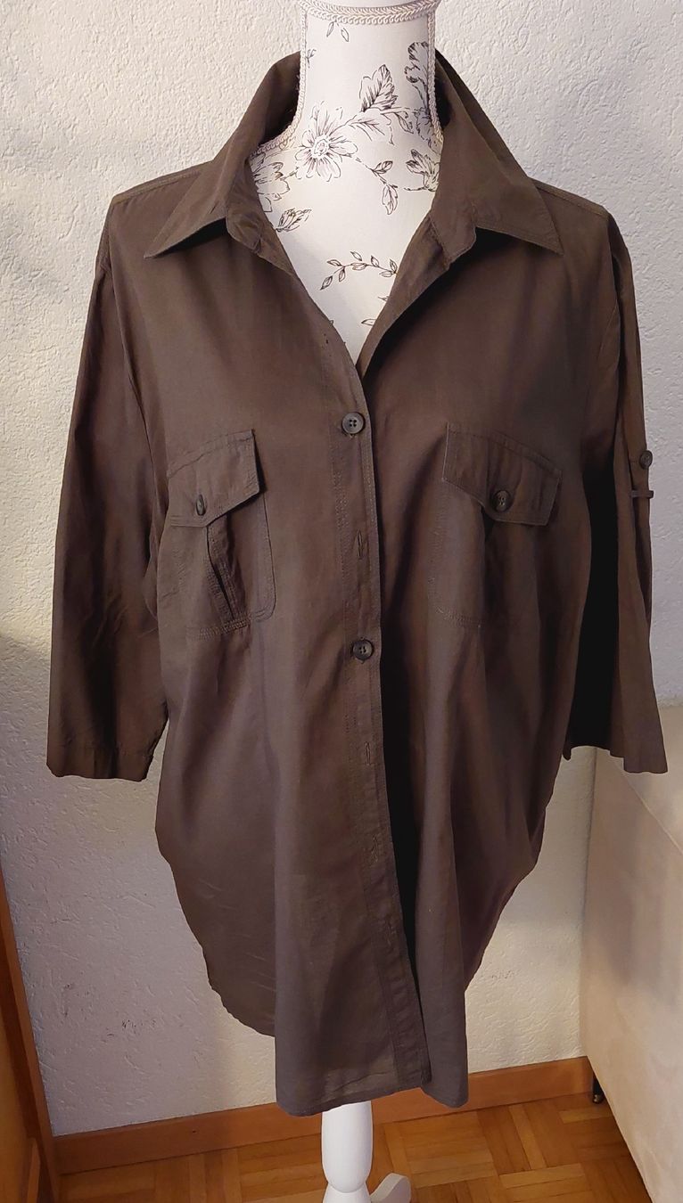 Camicette: Leichte Bluse in Olive Gr.50/52 – Usato da Zürich venduto da lehmi1