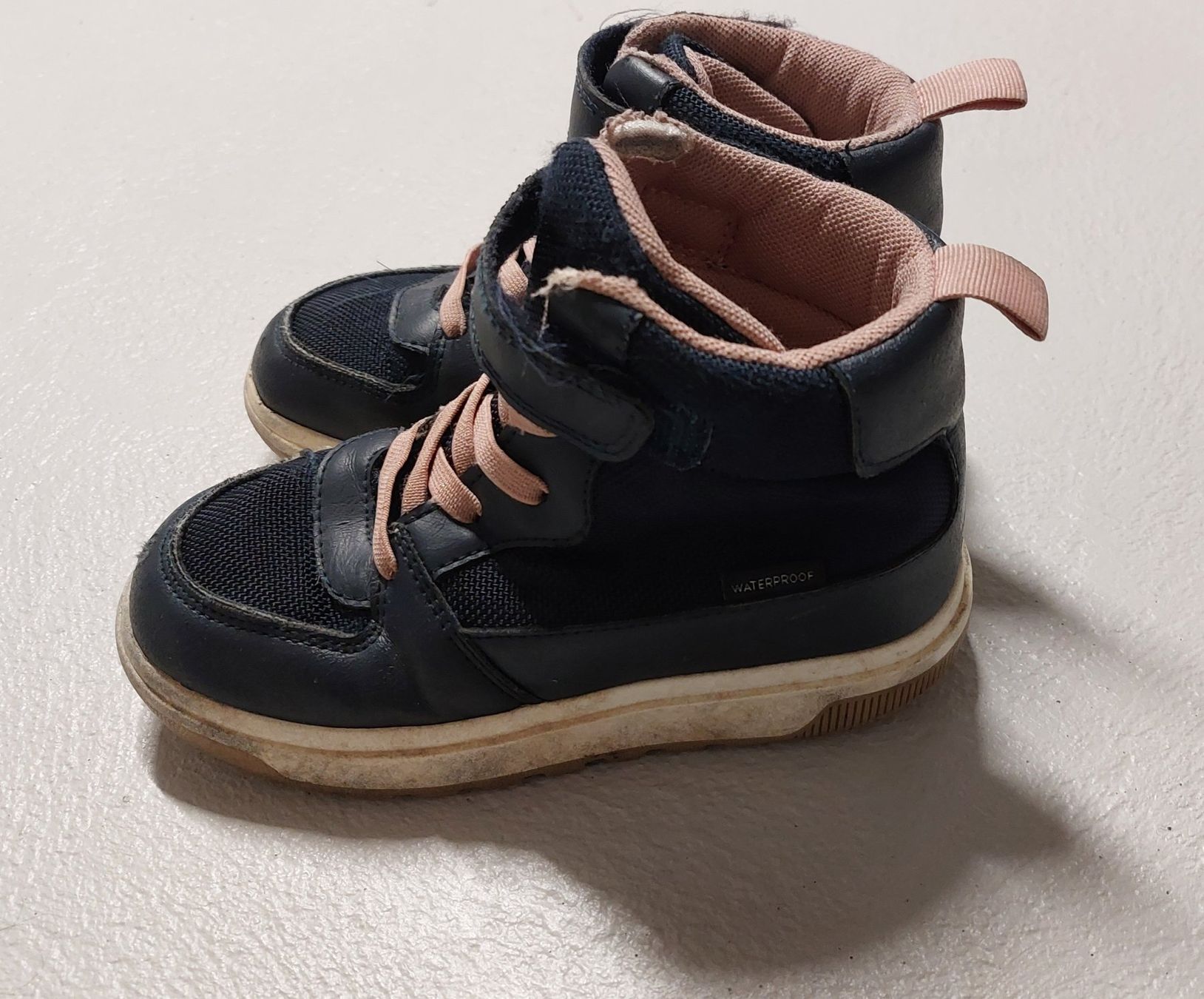 H&M Scarpe per ragazze: H&M Sneaker wasserdicht Grösse 28 – Usato da Hefenhofen venduto da mar_pm5k 1