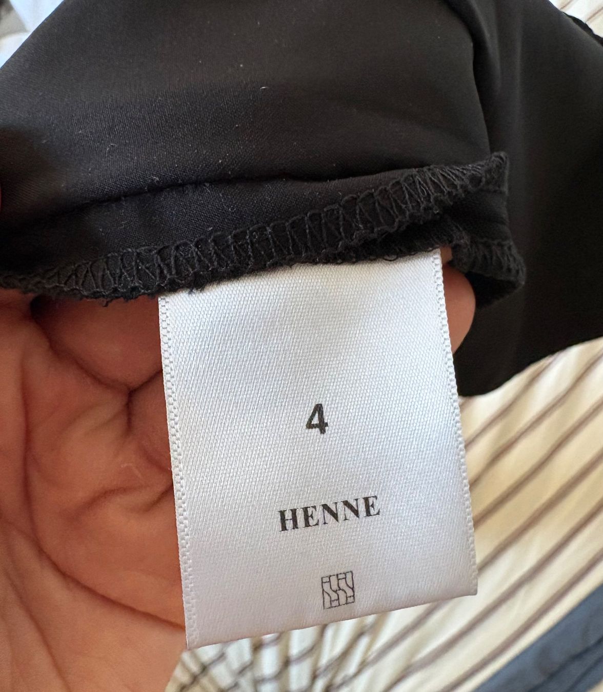Pantaloni: Leichte Stoffhose von HENNE – Usato da Wallisellen venduto da lin_v 5