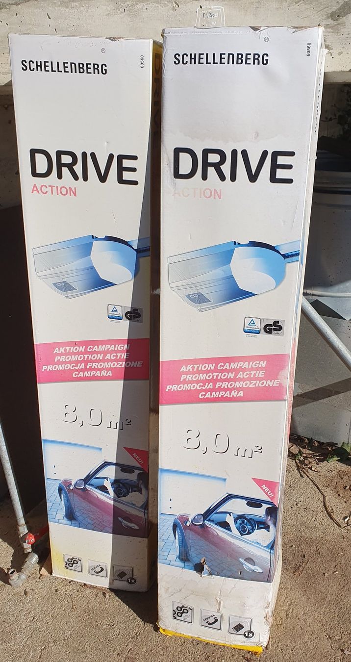 Autre matériel électrique: 2x Schellenberg DRIVE ACTION Garagentorantrieb – D'occasion à Oberstammheim par iumb