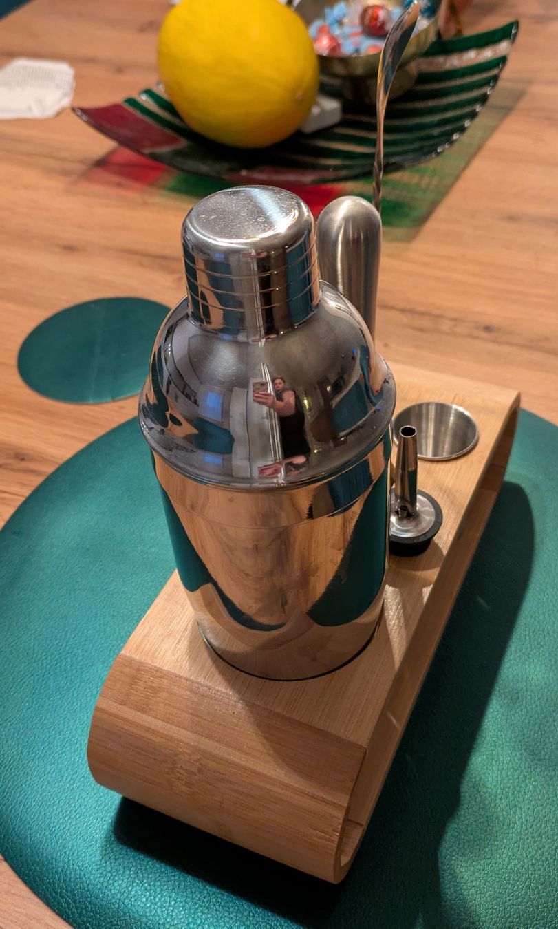 Elettrodomestici da cucina: Cocktail Shaker  – Usato da Allschwil venduto da rosapferd 1