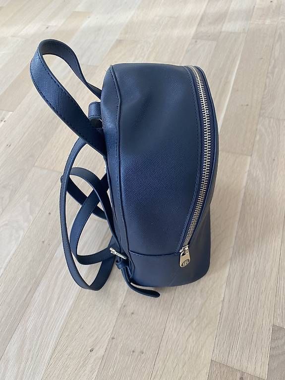 Rucksäcke: Kleiner Rucksack Tommy Hilfiger  – Gebraucht aus Röschenz von hweber56 2