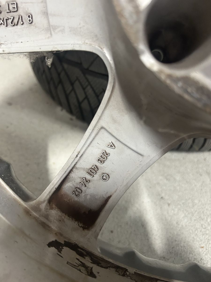 Pneumatici & Ruote complete: Mercedes Räder 245/40/R17  – Usato da Zufikon venduto da dar_6cwb 8