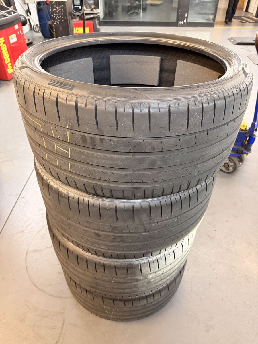 Pirelli Pneus & Kompletträder: 285/30 R22 Pirelli P Zero AO – Gebraucht aus Bischofszell von TURBO_POWER 1