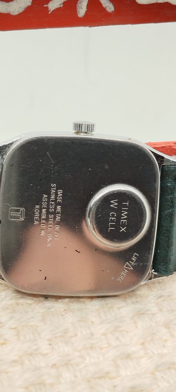 Timex Uhren: Montre timex vintage quartz – Gebraucht aus La Chaux-de-Fonds von jac_9llg 6