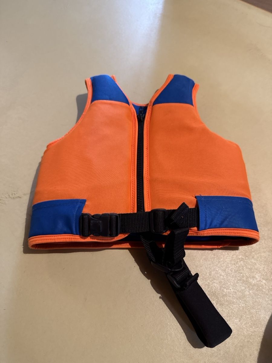 Schwimmwesten: Kinder Schwimmweste SIMA – Gebraucht aus Würenlos von Favorit54
