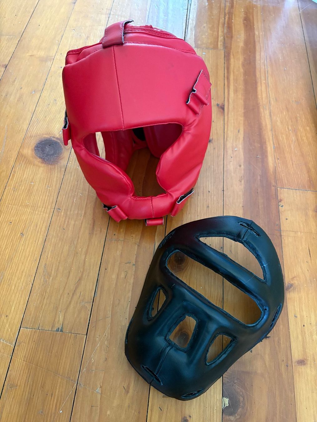 Abbigliamento & accessori d'epoca: Casque art martial combat marque Blitz taille L – Usato da Sion venduto da edelweissse