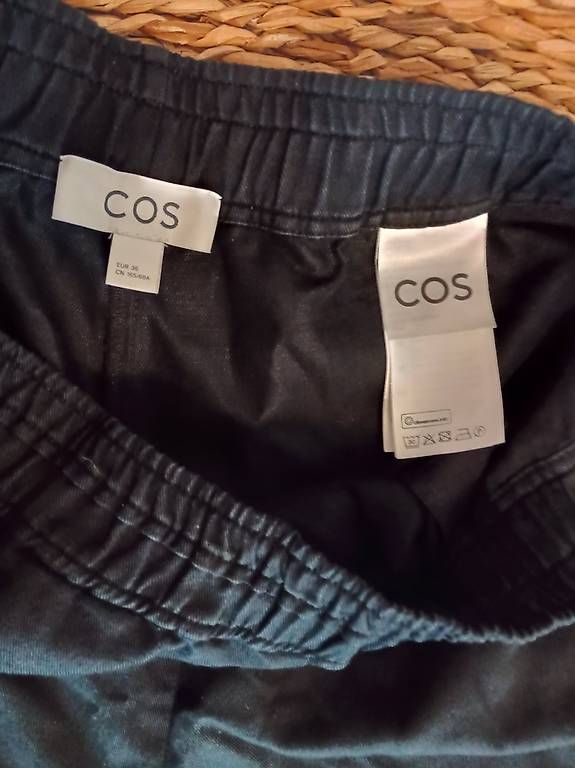 Cos Pantaloni: Barrel Leg Hose von Cos mit Leinen – Usato da Zürich venduto da Melianea 1