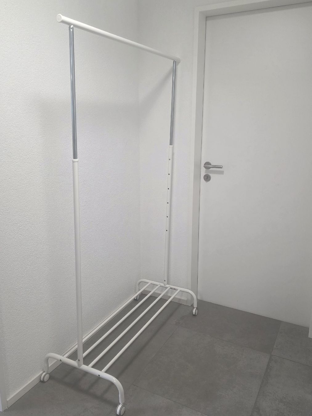 Ikea Guardaroba: IKEA Kleiderständer RIGGA  – Usato da Nenzlingen venduto da ch7_znn2