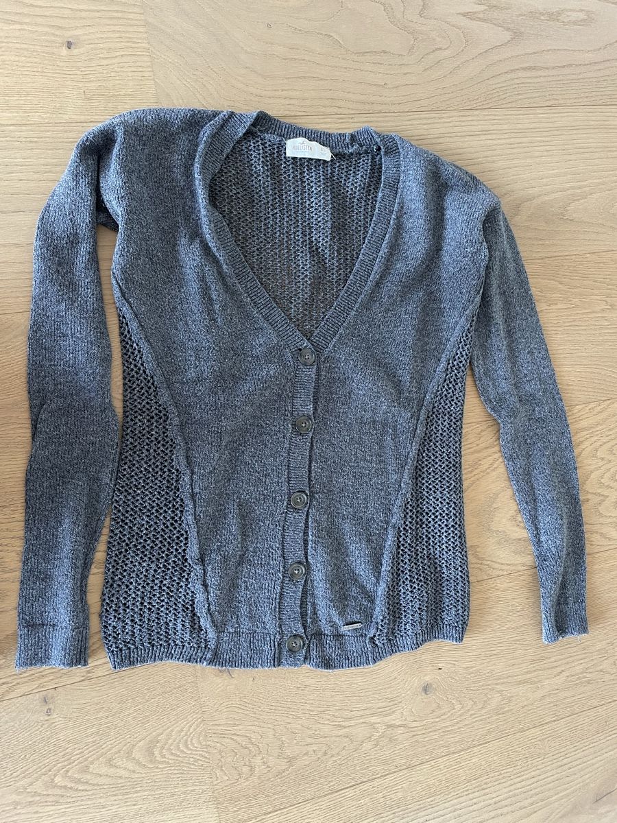 Hollister Boleros: Damen Strickjacke grau Grösse XS – Gebraucht aus Gümligen von ani_c7v6