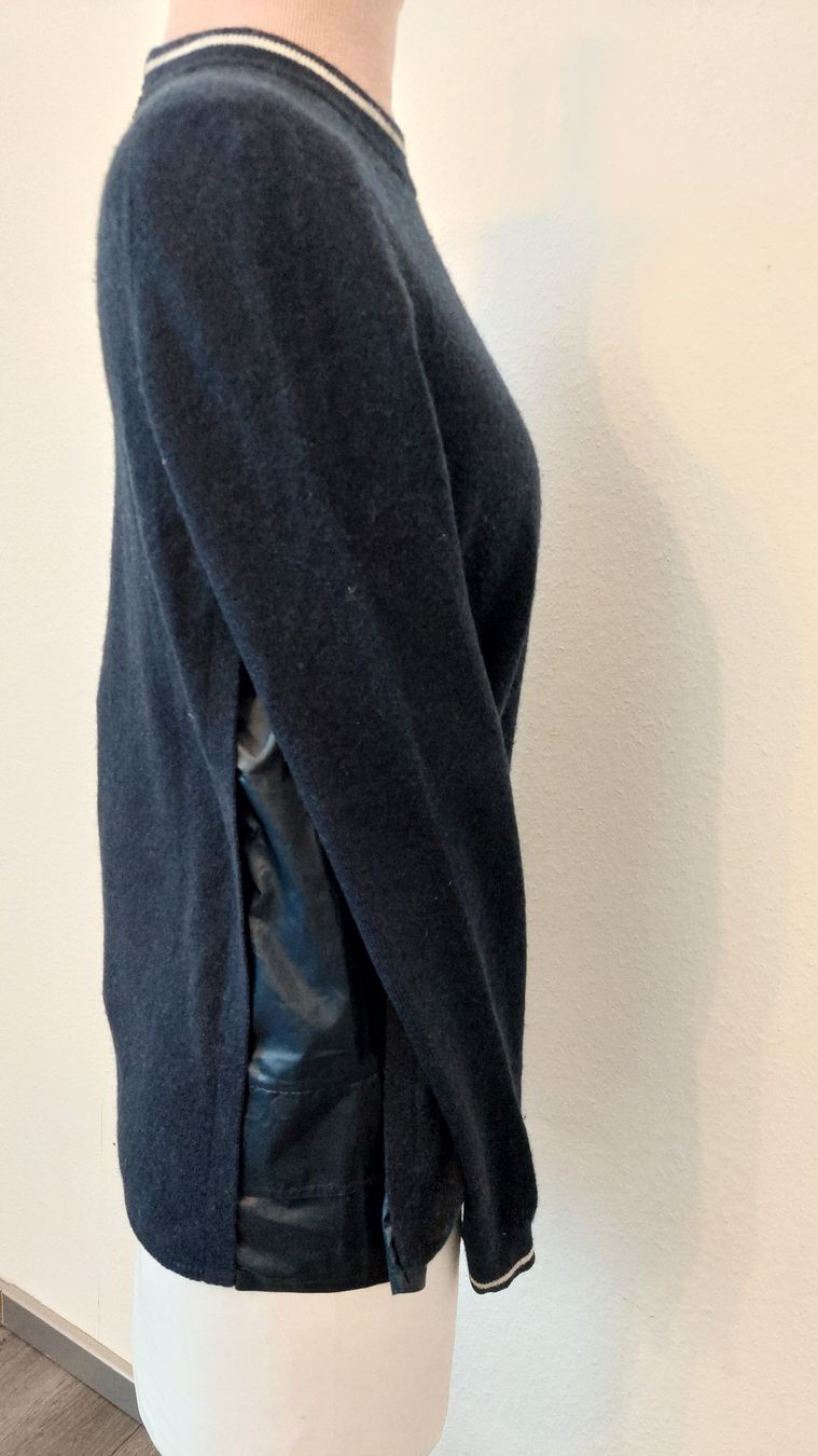 Bogner Maglioni & Felpe: Bogner Dunkelblauer Pullover mit weissen Details, Grösse M – Usato da Gwatt (Thun) venduto da Letzte-Chance 1