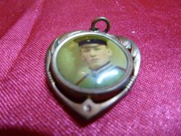 Reservisten Medaillon mit Bild um 1900  Reservist & Andenken