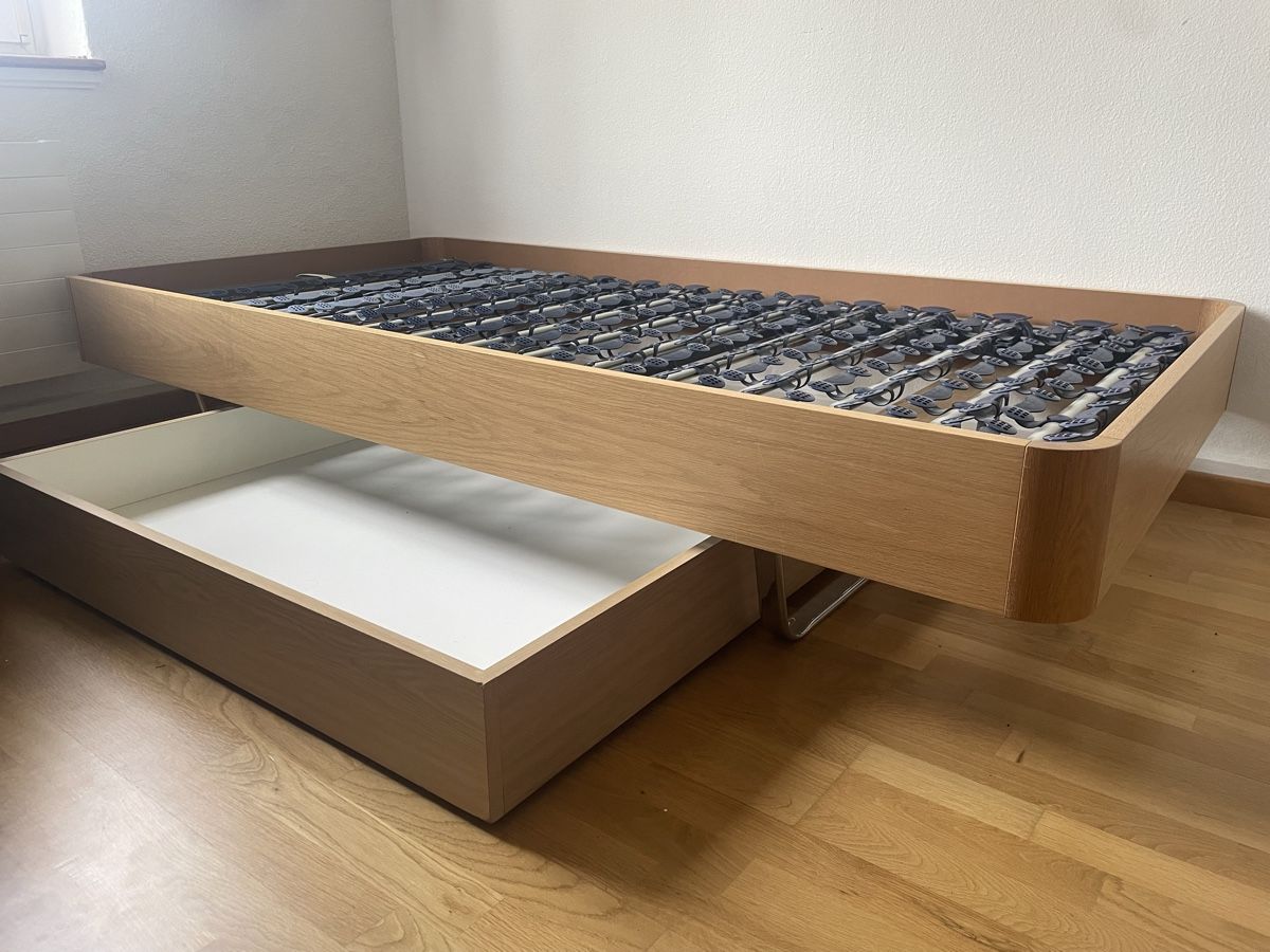 Lits: Schönes Einzelbett – D'occasion à Zürich par mar_6gnc